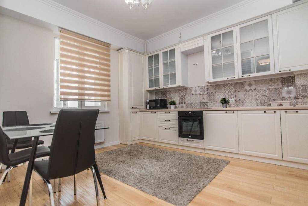 Grand Excelent New Ultra Central Apartments Кишинёв Экстерьер фото
