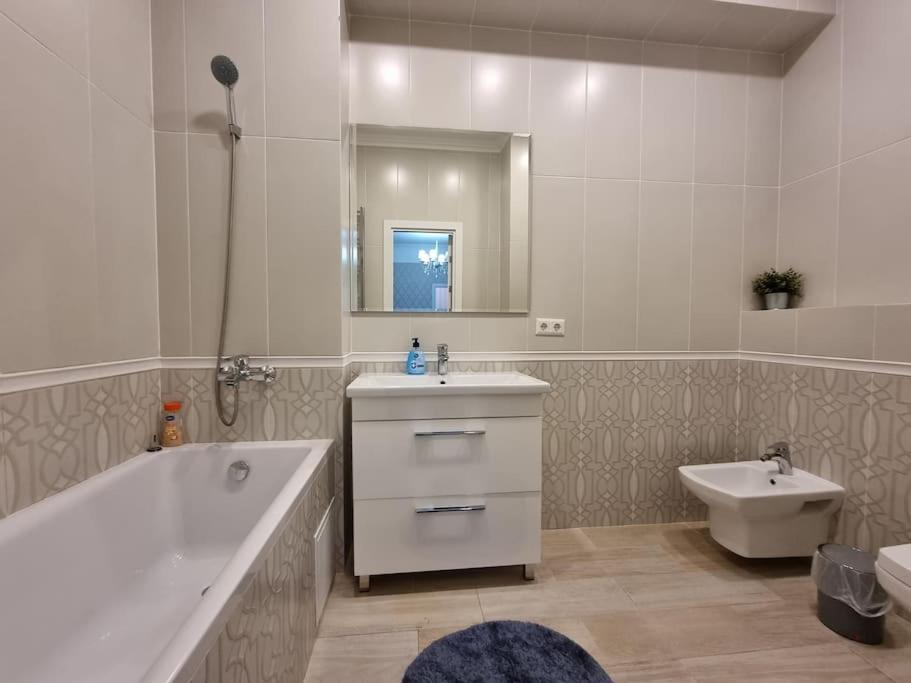 Grand Excelent New Ultra Central Apartments Кишинёв Экстерьер фото
