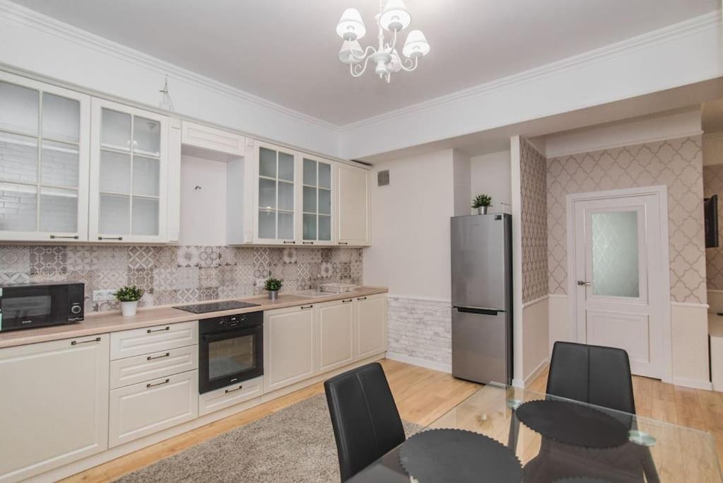 Grand Excelent New Ultra Central Apartments Кишинёв Экстерьер фото