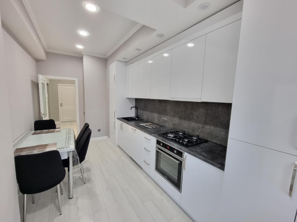Grand Excelent New Ultra Central Apartments Кишинёв Экстерьер фото